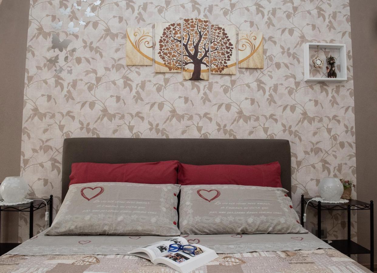 דירות Verduno Il Cortiletto מראה חיצוני תמונה