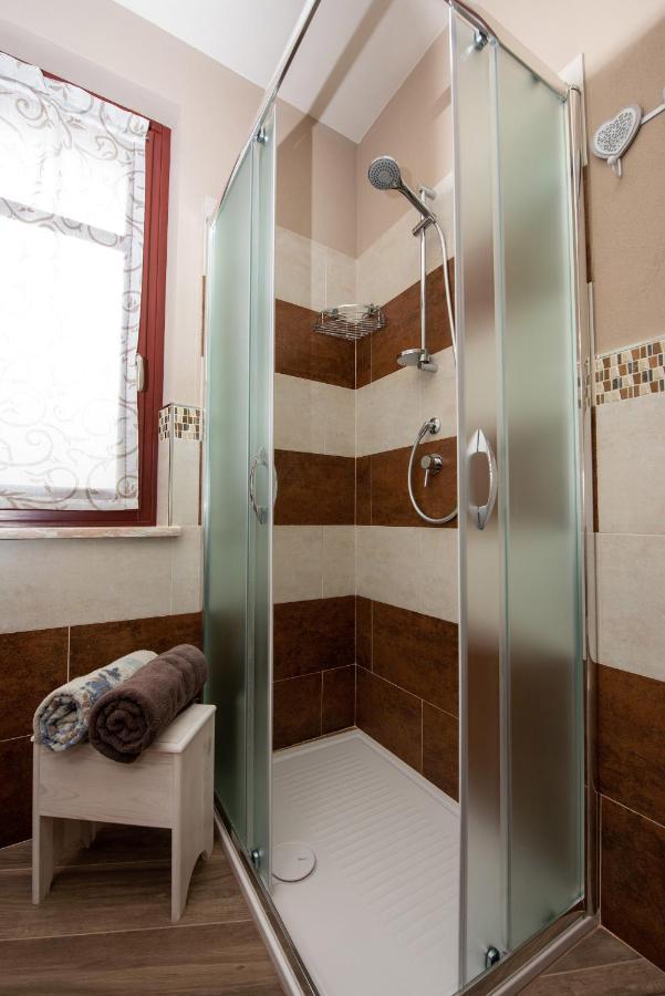 דירות Verduno Il Cortiletto מראה חיצוני תמונה