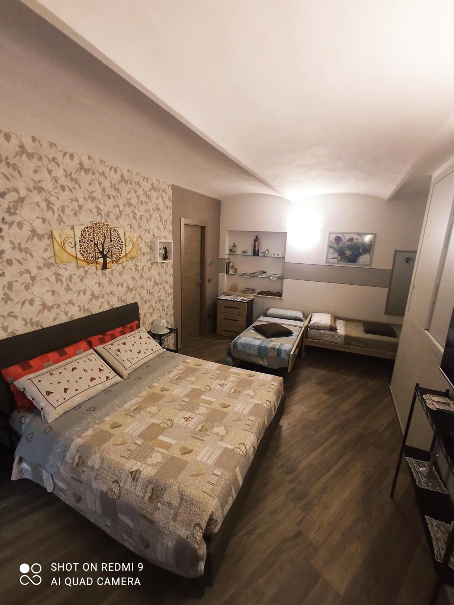 דירות Verduno Il Cortiletto חדר תמונה